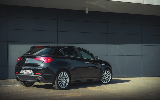 Alfa Romeo Giulietta cena 45590 przebieg: 110200, rok produkcji 2013 z Olsztyn małe 211